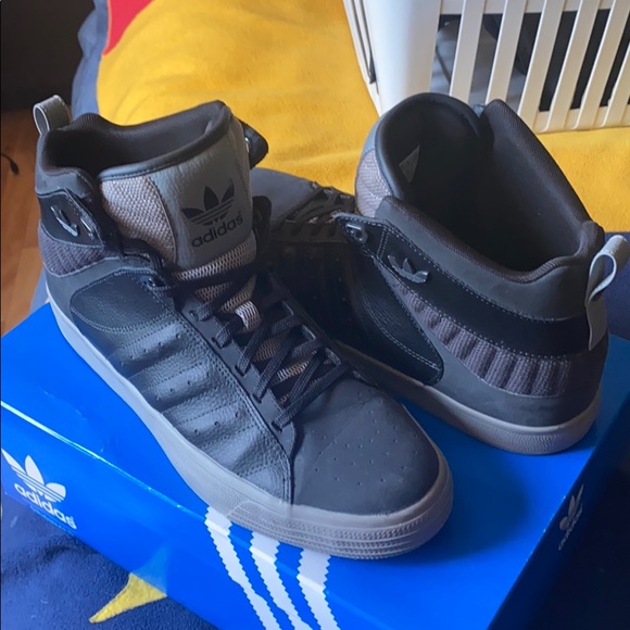 adidas Other - Adidas Originals Freemont Mid Shoes - Size 12 US